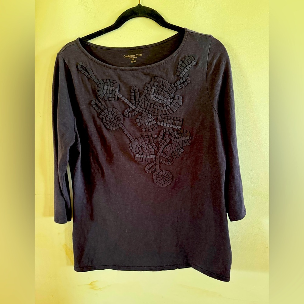 Coldwater Creek women’s 10/12 two embroidered t shirts travel party comfort